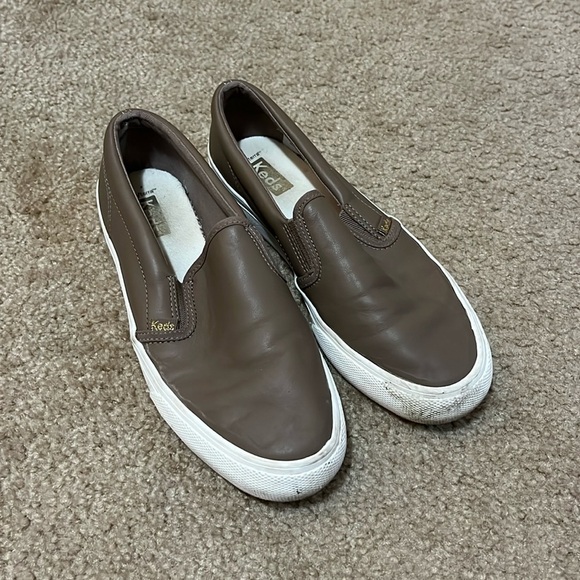 Keds Slip On Sneakers - Picture 1 of 8